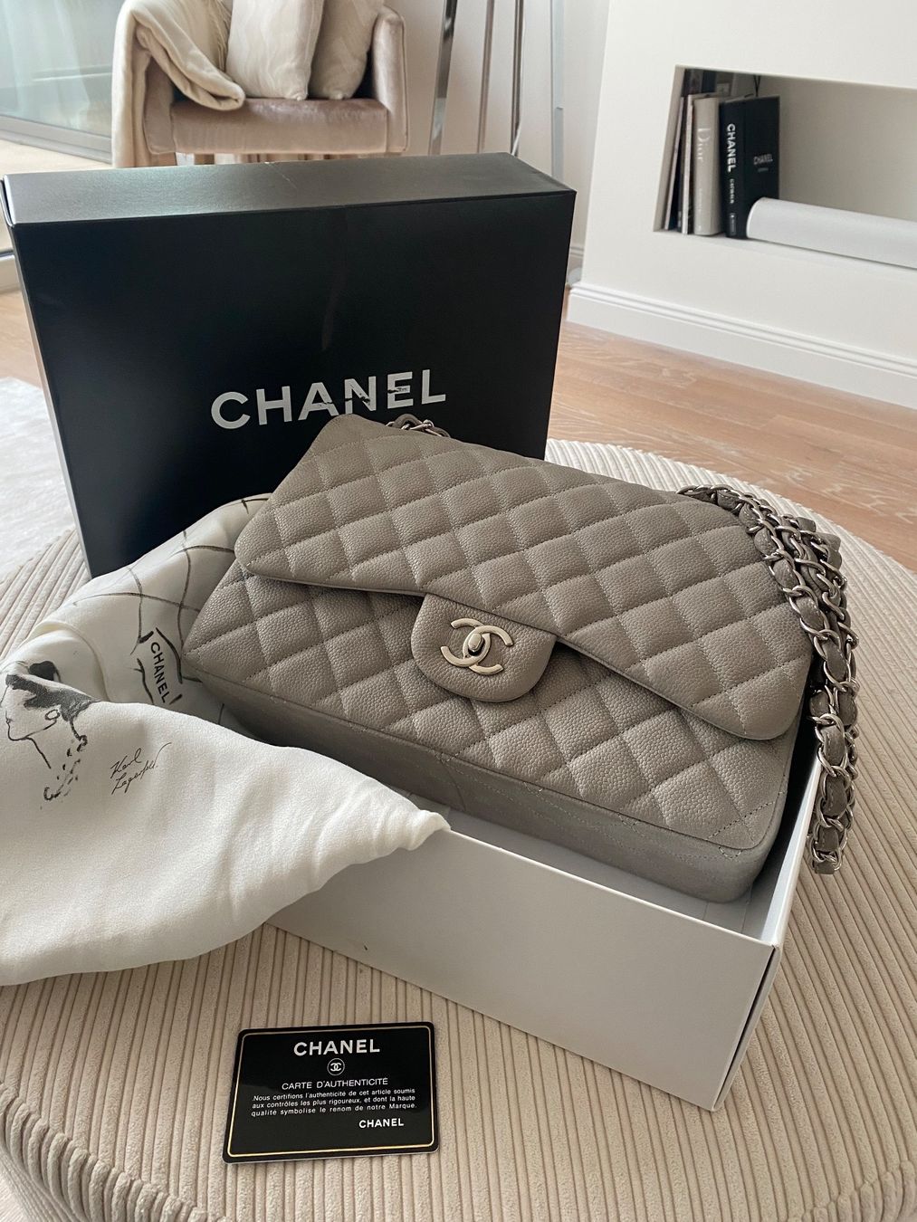 Chanel Borse da donna: Chanel Jumbo Double Flap grau – Usato da Birmensdorf ZH venduto da lakii338