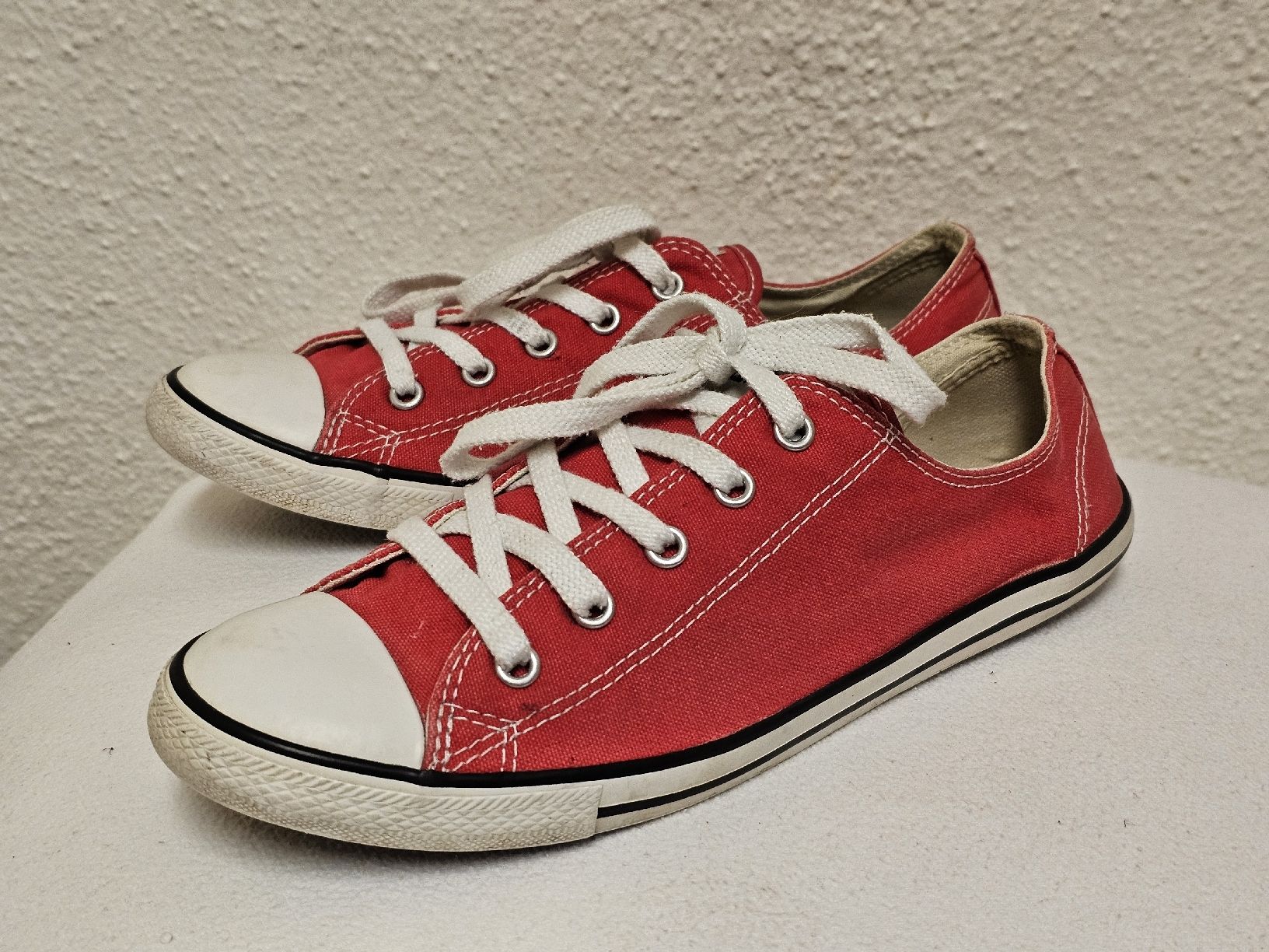 Converse Scarpe da donna: Converse All Star Rote Sneaker Grösse 40.5 Klassisches Model – Usato da Urdorf venduto da ole_mrp9 7
