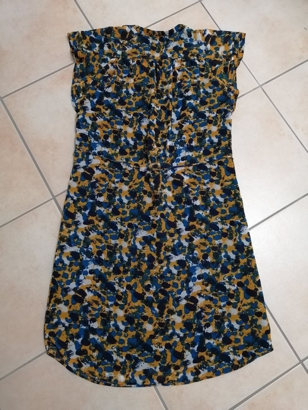 H&M Kleider: Sommerkleid Gr. 34 vom H&M – Gebraucht aus Henau von AXAA 1