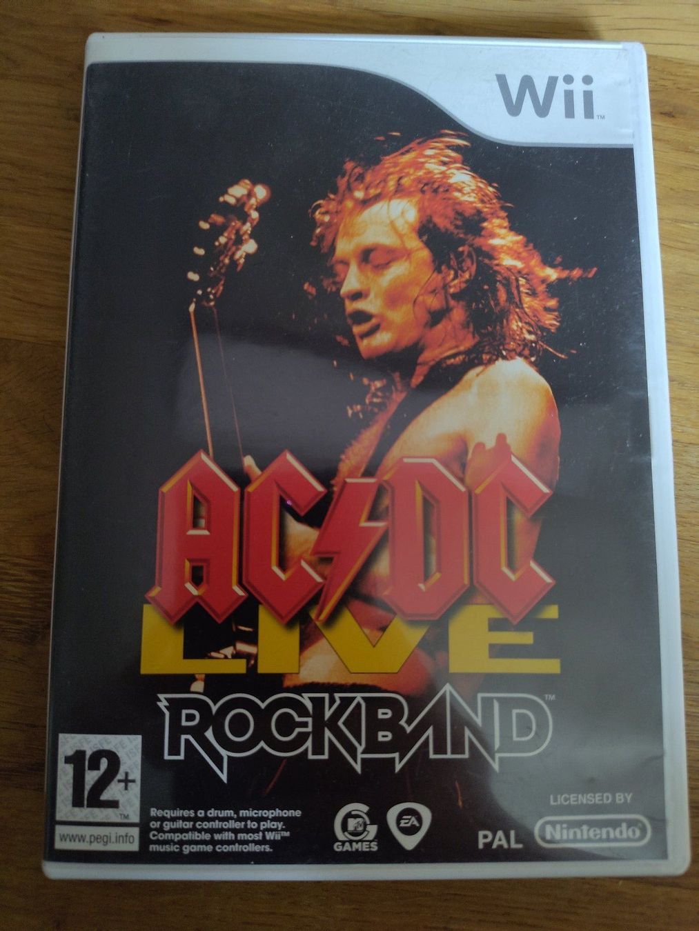 Nintendo Giochi: RockBand AC/DC Live (Nintendo Wii) – Usato da Kloten venduto da SuperRetroPixels