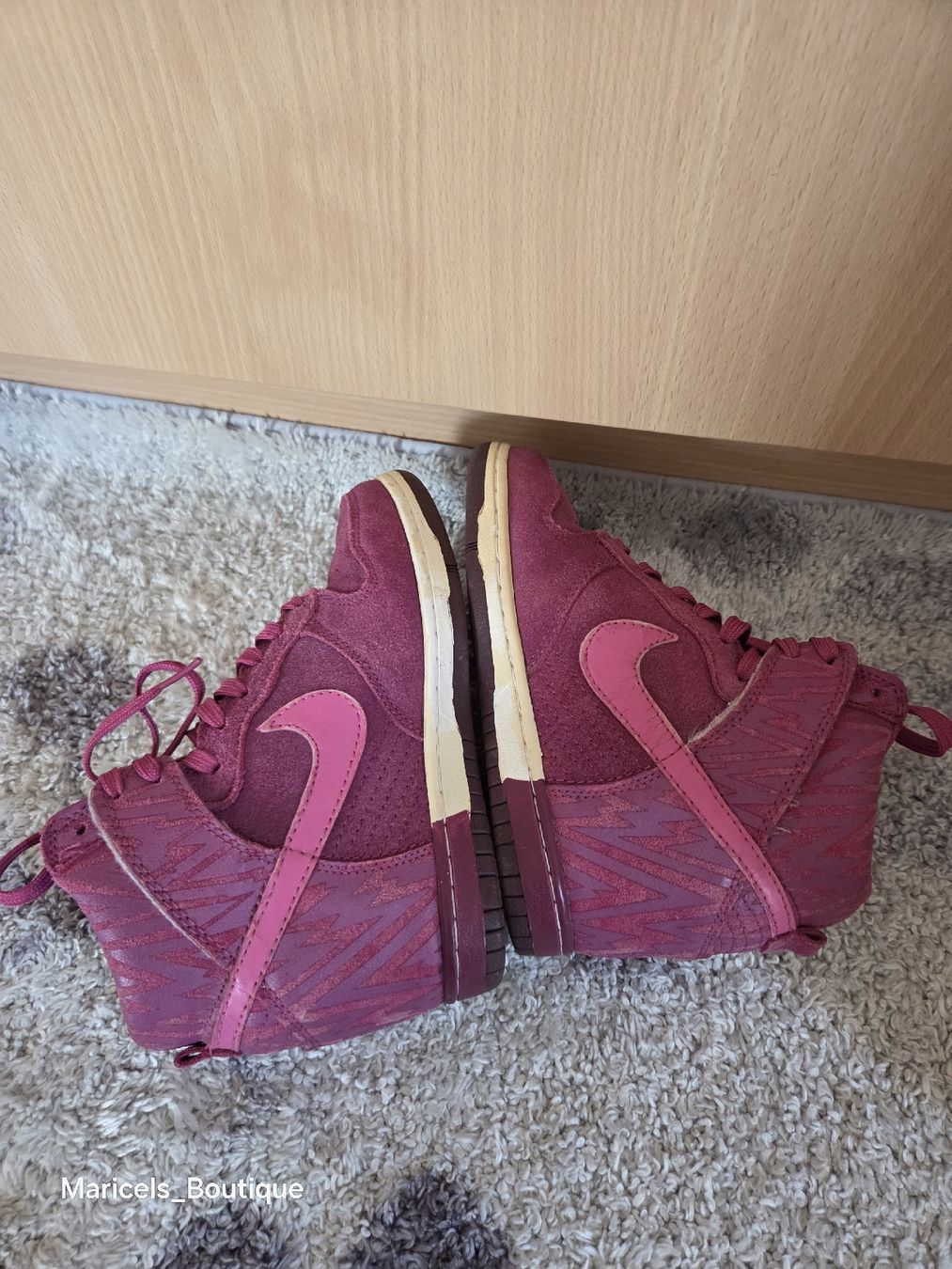 Nike Scarpe da donna: Nike-Schuhe mit Keilabsatz, Größe US 6 – Usato da Winterthur venduto da Maricels_Boutique 7
