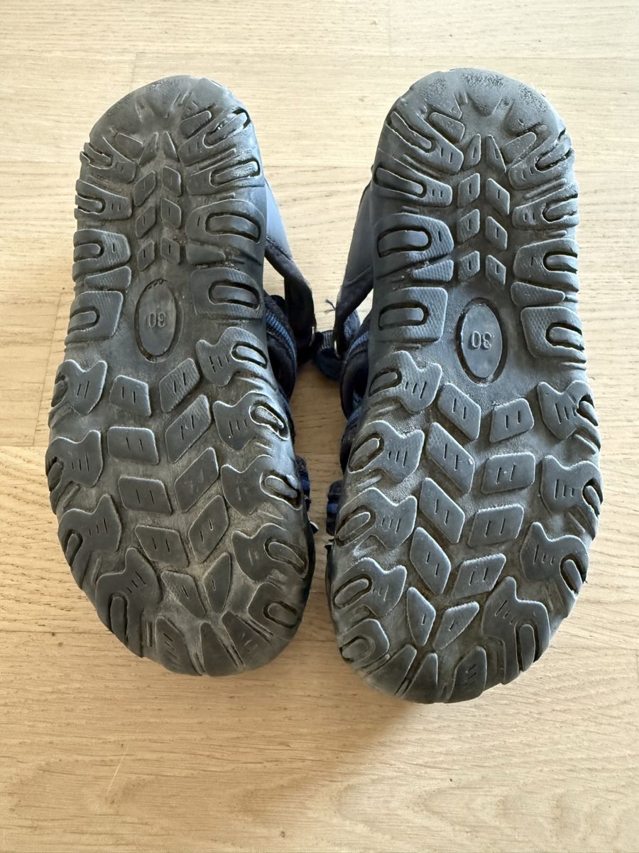 Chaussures garçon: Sandalen Junge Gr.30  – D'occasion à Schaffhausen par lauralala123 1