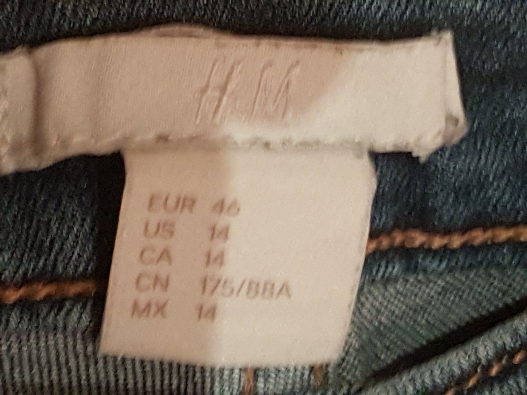 H&M Jeans: Pantalon jeans bleu taille 46 marque H&M – Gebraucht aus Villiers von san_jn5w 3