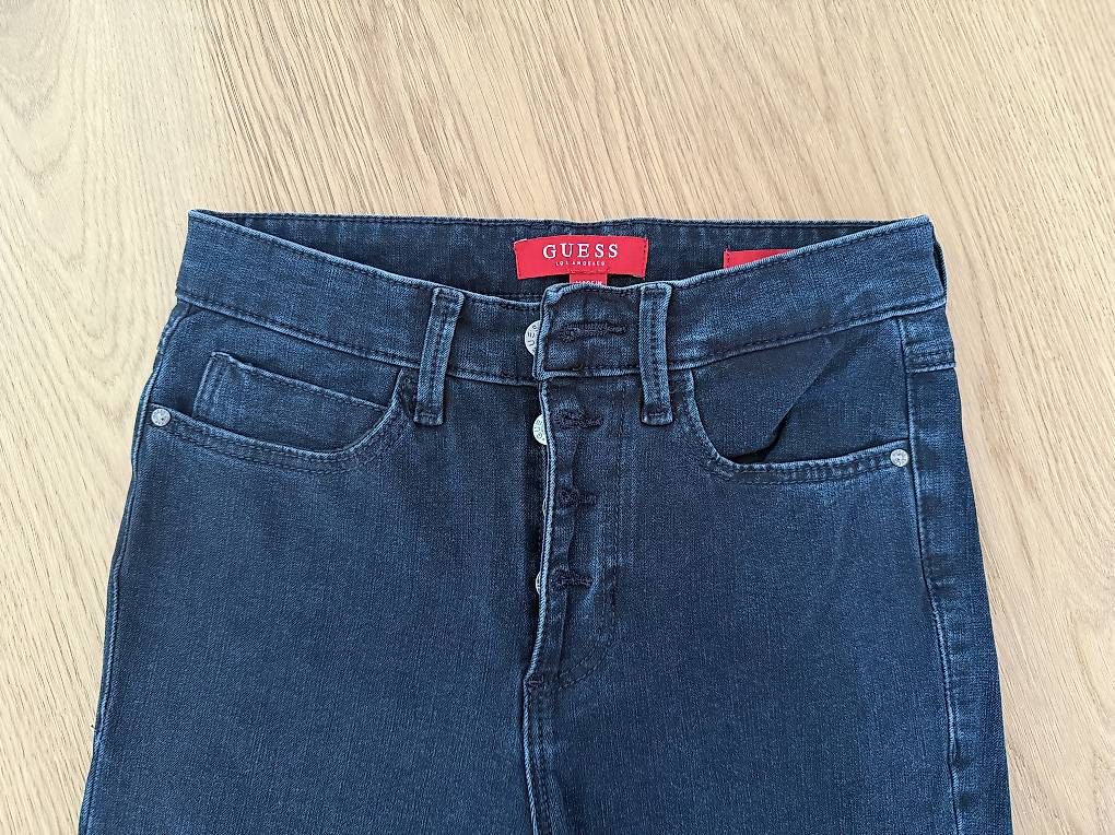 Guess Jeans: Guess Jeans Gr. 26 wie NEU – Nuovo (secondo la descrizione) da Sargans venduto da jenabek 2