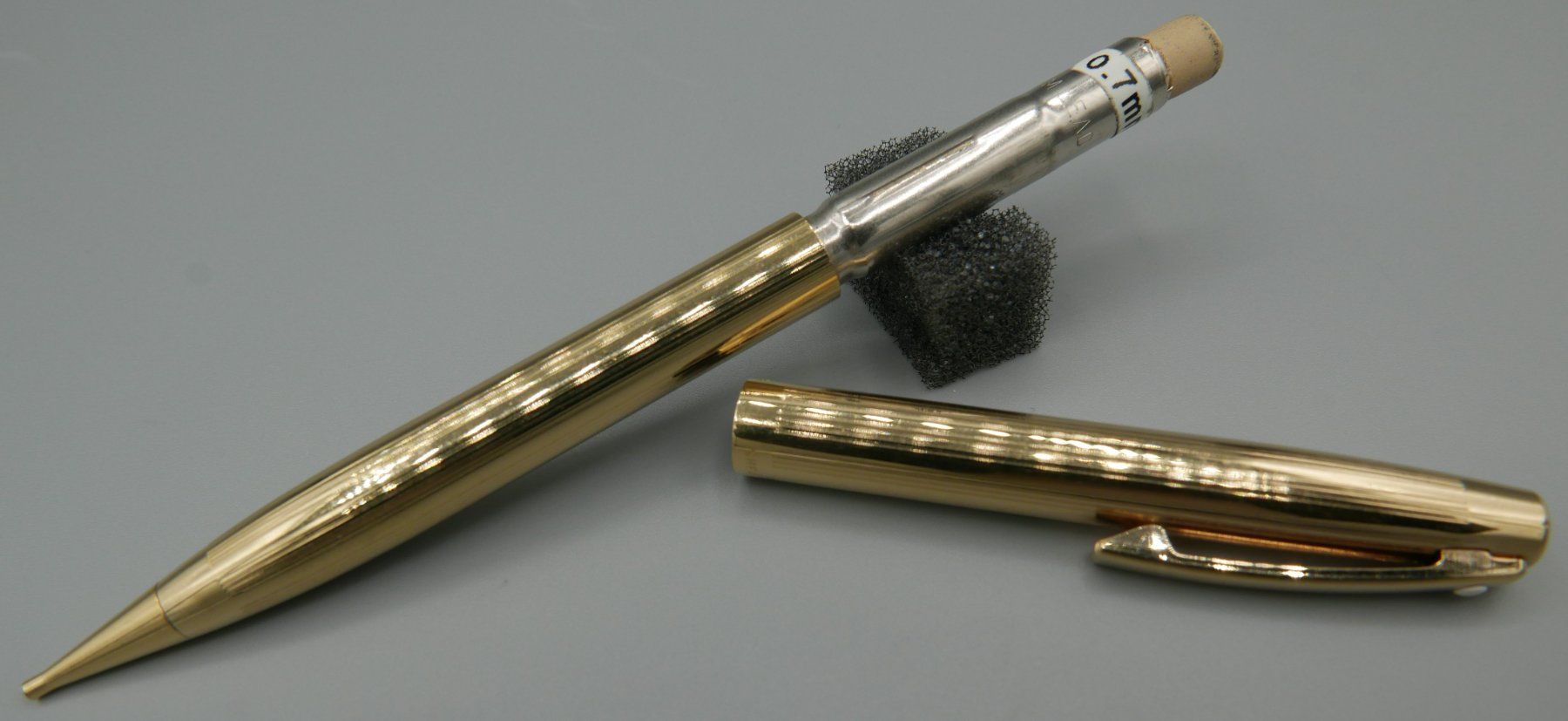 Penna & Evidenziatori: SHEAFFER, Porte-mine 0.7mm, plaqué or jaune – Usato da Nyon venduto da WHTF 2