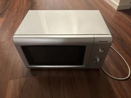 Panasonic Mikrowelle silber mit Drehteller guter Zustand