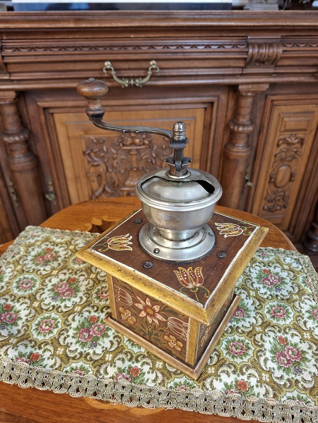 Küchengeräte: Antike Kaffeemühle Holz Messing  – Gebraucht aus Steffisburg von ZeitReise_ 2