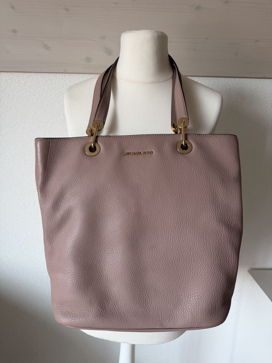 Michael Kors Taschen für Damen: Michael Kors Tasche – Gebraucht aus Aarberg von Mama_Lulu