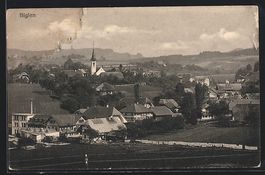 Biglen, Ortsansicht von einem Berg aus