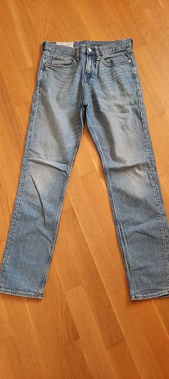 Jeans: H&M Slimfit Jeans 29/32 – Gebraucht aus Wädenswil von H2H_Secondhandshop