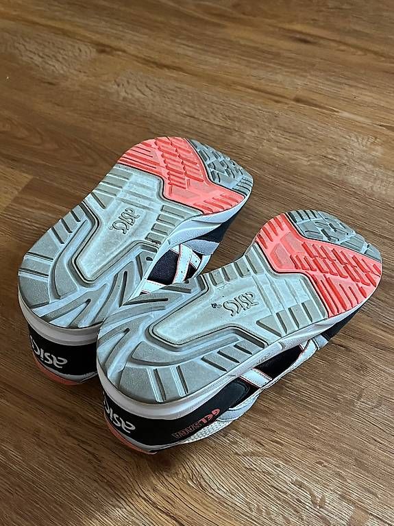 Scarpe da uomo: ASICS GEL SAGA, Grösse 43.5 – Usato da Au SG venduto da Faebukuki 2