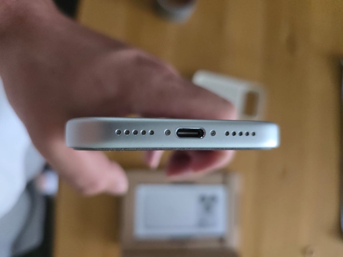 Apple Telefoni cellulari / Smartphones: iPhone 17 Pro 1tb silver – Usato da Grône venduto da NERV-02 7
