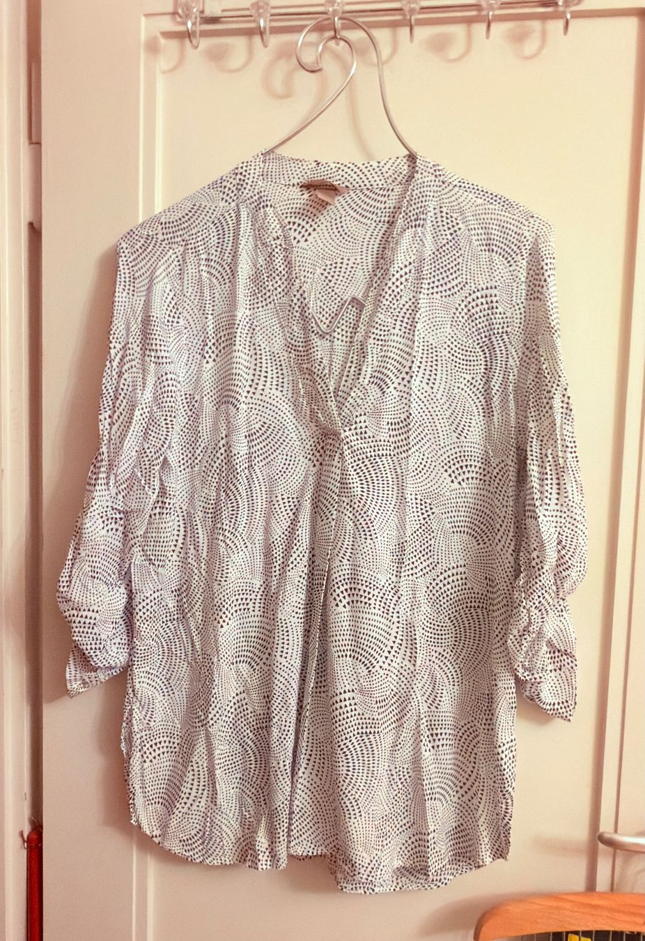 H&M Chemisiers: • Bluse mit Muster • – D'occasion à Basel par mendoza13
