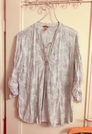 • Bluse mit Muster •