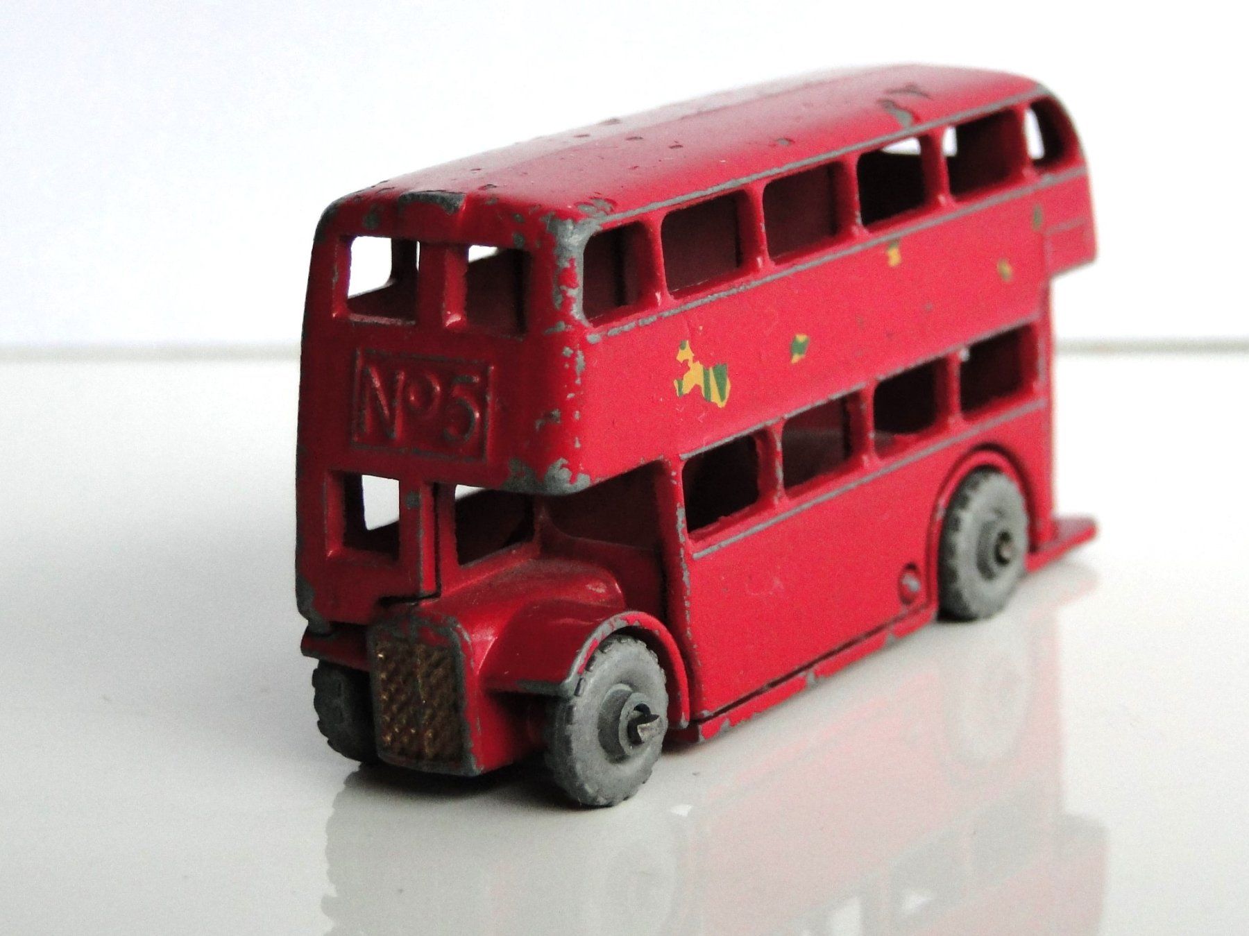 Matchbox Modellini d'auto: MATCHBOX LESNEY - Double Decker Bus, Nr. 5B – Usato da Killwangen venduto da cyrano56