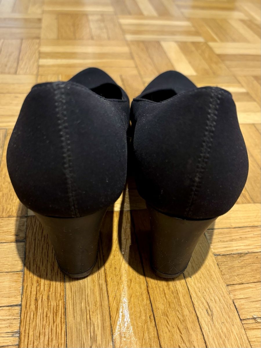 Brunate Damenschuhe: Black Pump Shoe Brunate S. 37.5 – Gebraucht aus Zürich von cha_jz8q 1