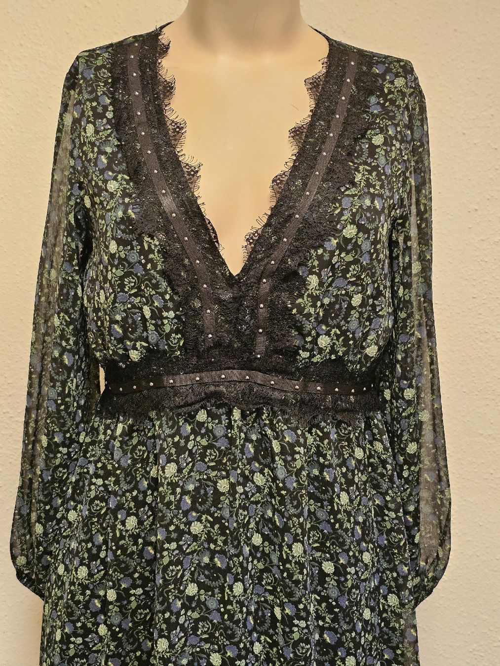 Zara Vestiti: ZARA Basic Kleid Gr. M 38 Blumenmuster Spitze Boho Chic Mini – Usato da Urdorf venduto da ole_mrp9 1