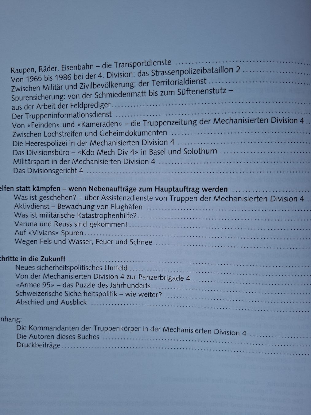 Libri: Schweizer Armee Militär Buch 1994 – Usato da Schwanden Sigrisw venduto da len_9yqg 2