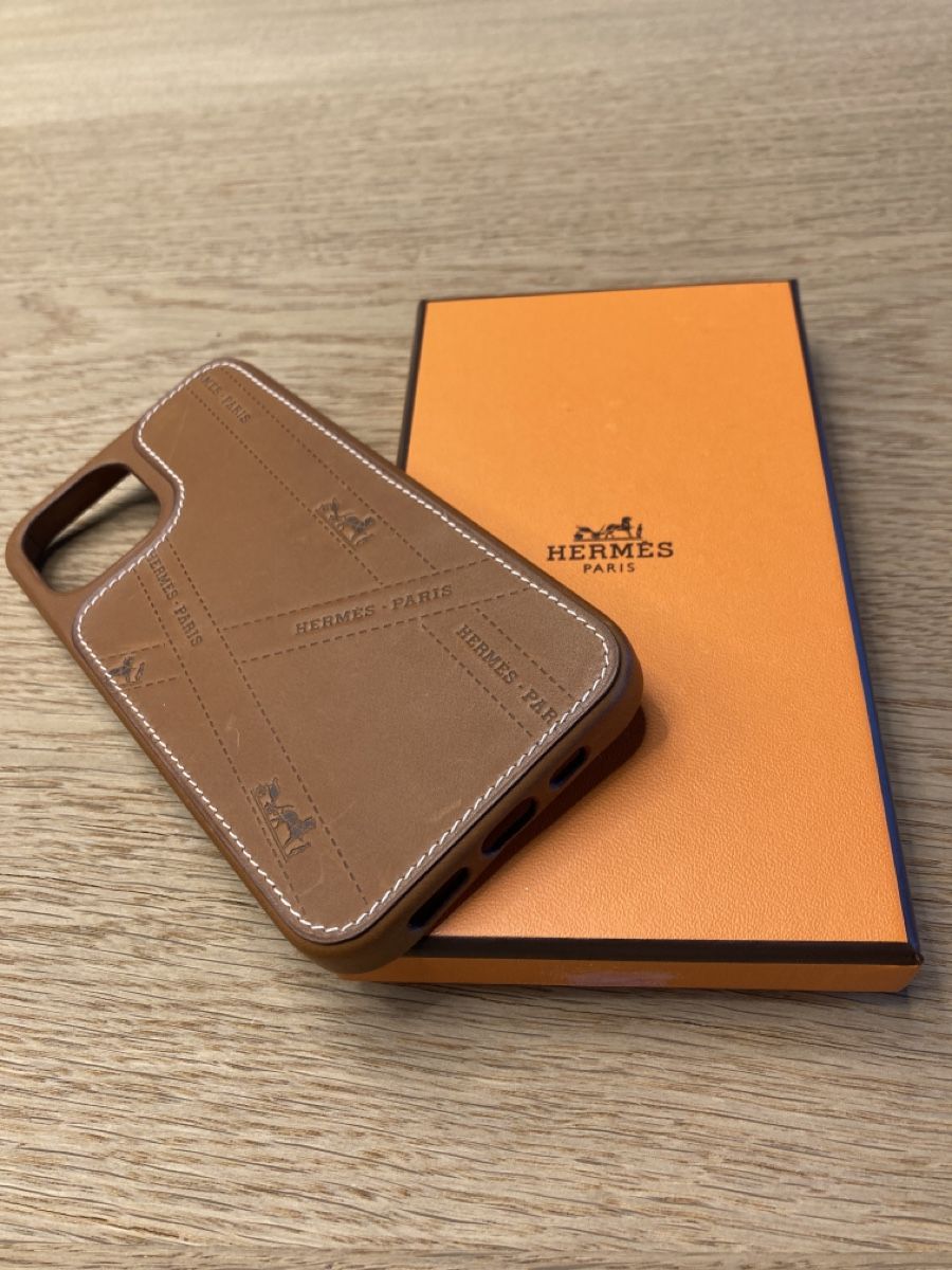 Hermès Covers & Schutzfolien: Hermès Bolduc case with MagSafe for iPhone 12 and iPhone 12 – Neu (gemäss Beschreibung) aus Zug von  2