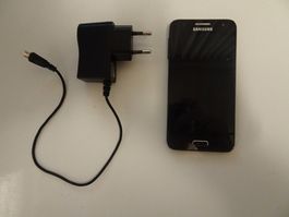 Samsung Galaxy A3 schwarz 16GB, Akku, Originalbox