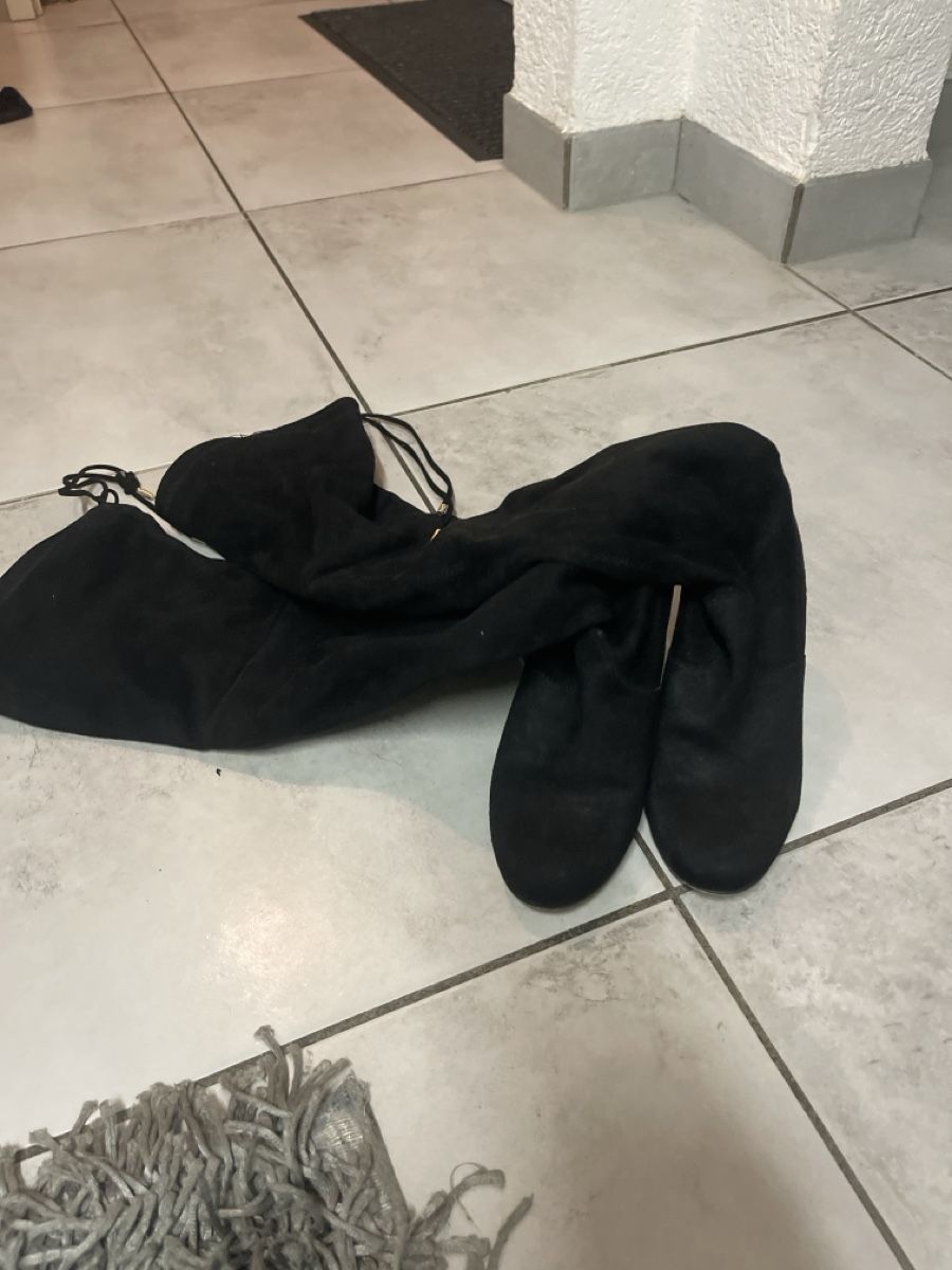 Damenschuhe: High stiefel schwarz gr 37 – Gebraucht aus Bad Zurzach von Cuore34