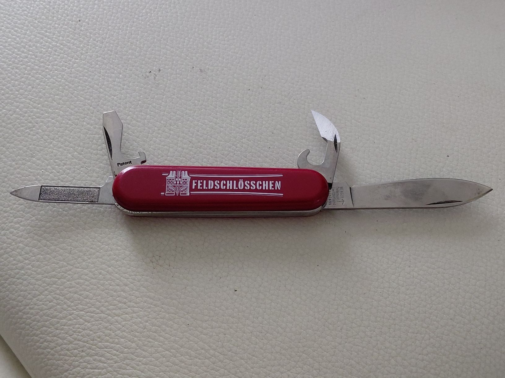 Wenger Coltelli tascabile: Rotes Wenger Commander 85mm Feldschlöschen Taschenmesser – Nuovo (secondo la descrizione) da Belp venduto da mar_76s8 1