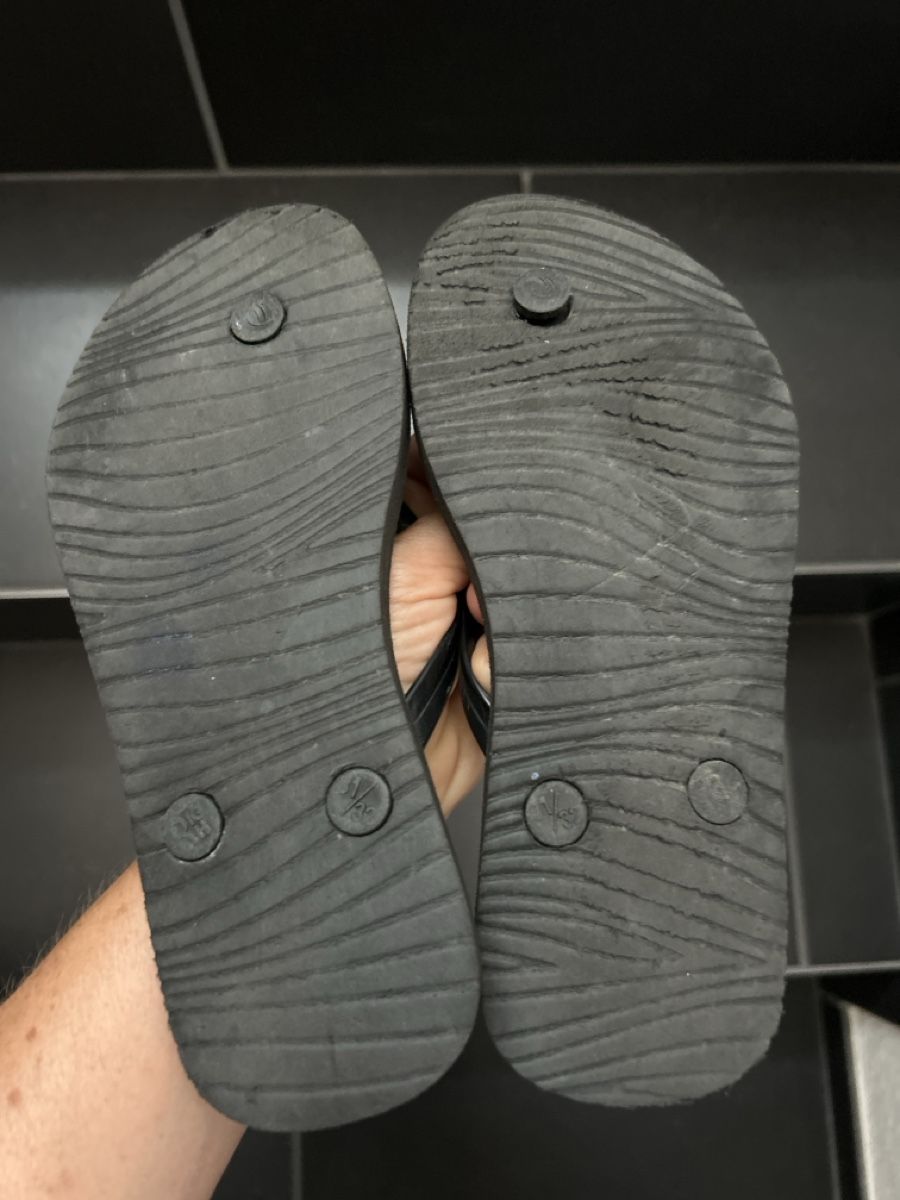 Chaussures garçon: Flip-Flops von Olaian, Grösse 31/32 – D'occasion à Erlinsbach SO par hallon480 1