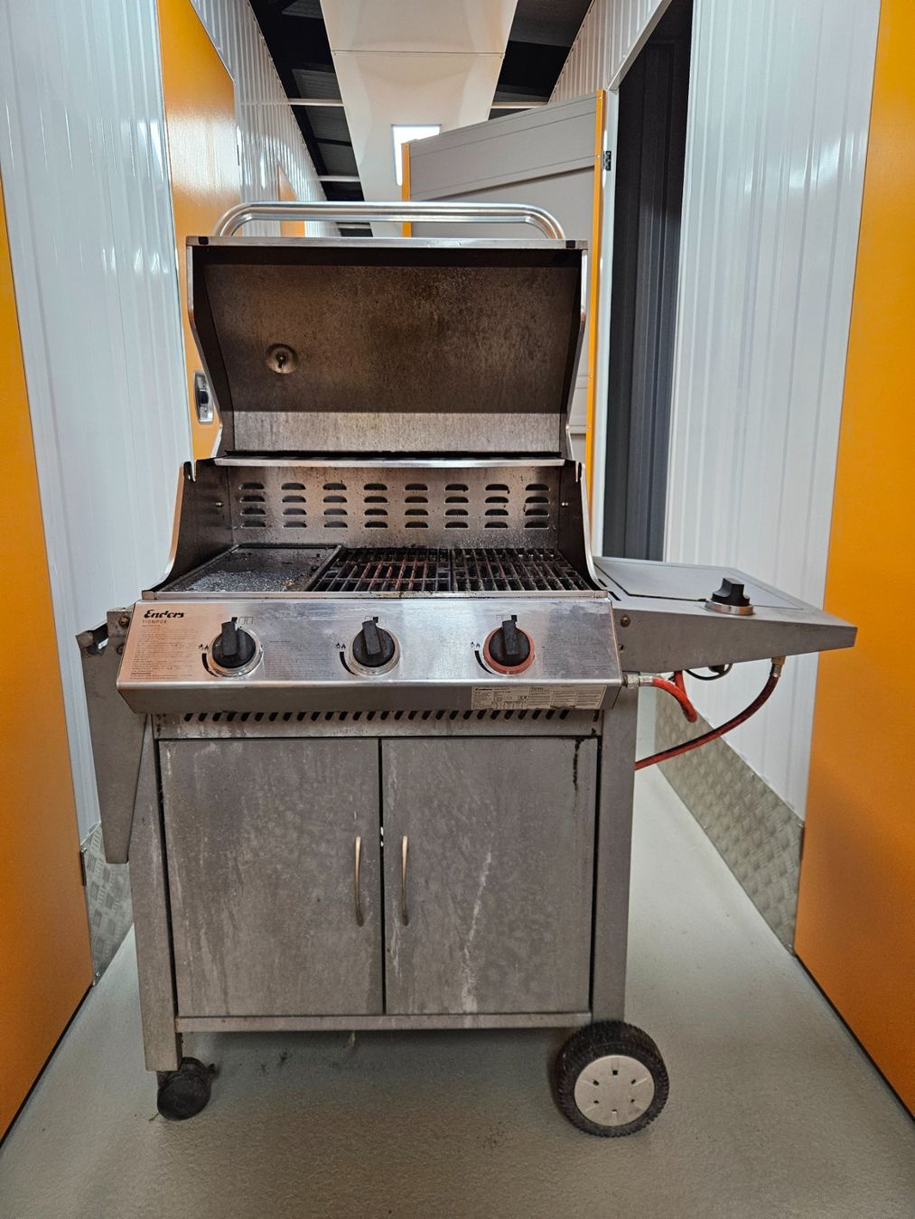 Griglie: Grill à gaz avec accessoires – Usato da Sion venduto da isa_line02