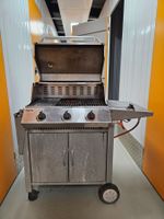Grill à gaz avec accessoires