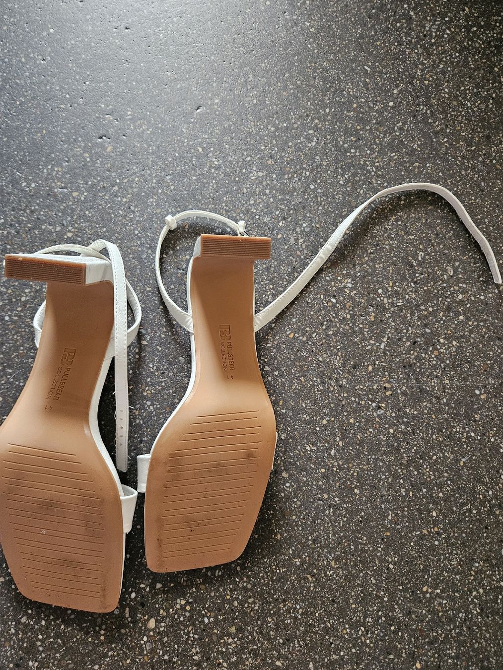 Pull&Bear Scarpe da donna: PULL&BEAR Collection Sandalen weiss Groesse 41  – Nuovo (secondo la descrizione) da Anwil venduto da tamoos 3