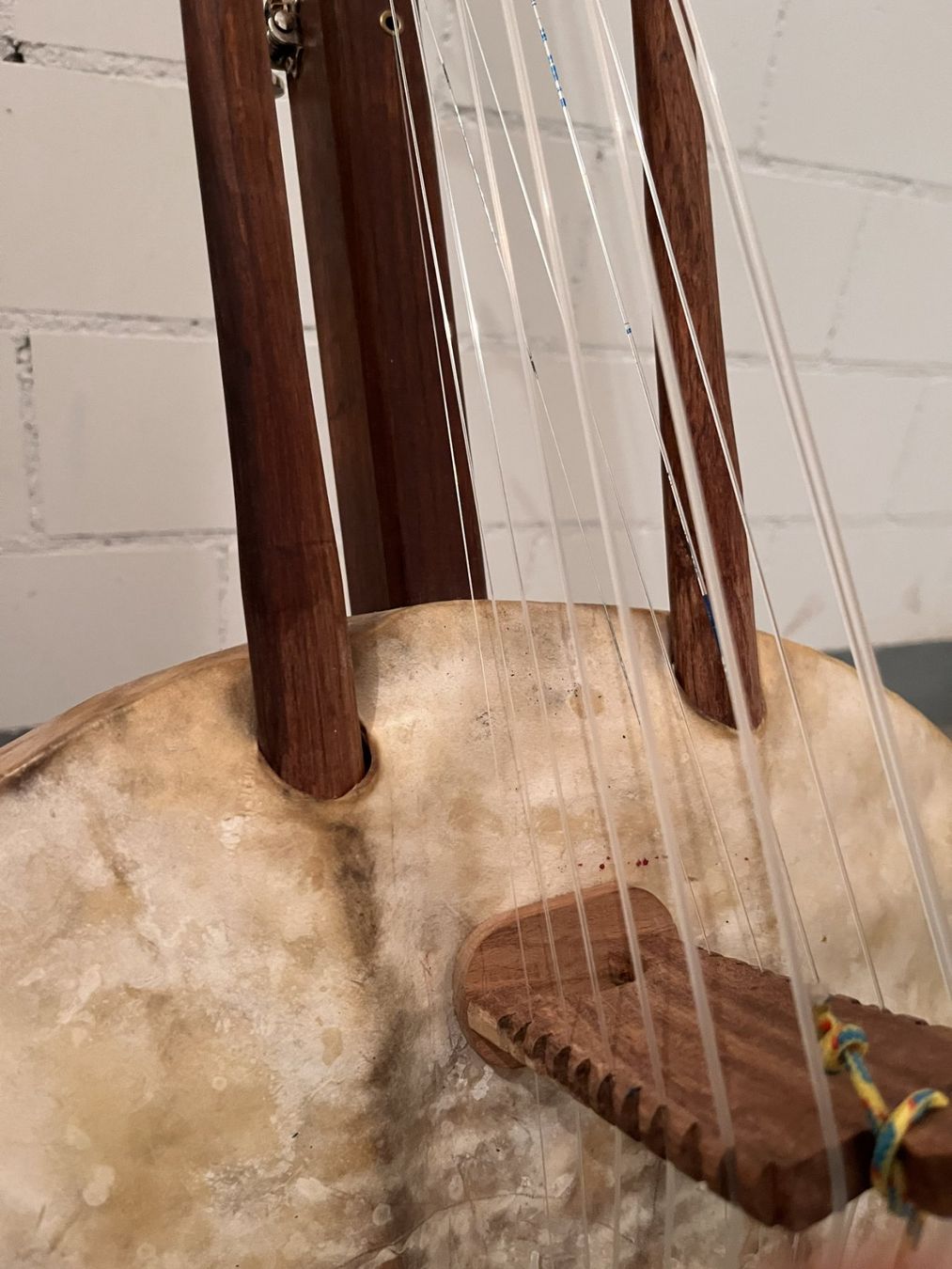 Strumenti musicali: Westafrikanische Kora Stegharfe, Eigenbau, Wirbel – Usato da St. Gallen venduto da Wirkstadt_Kunst 1