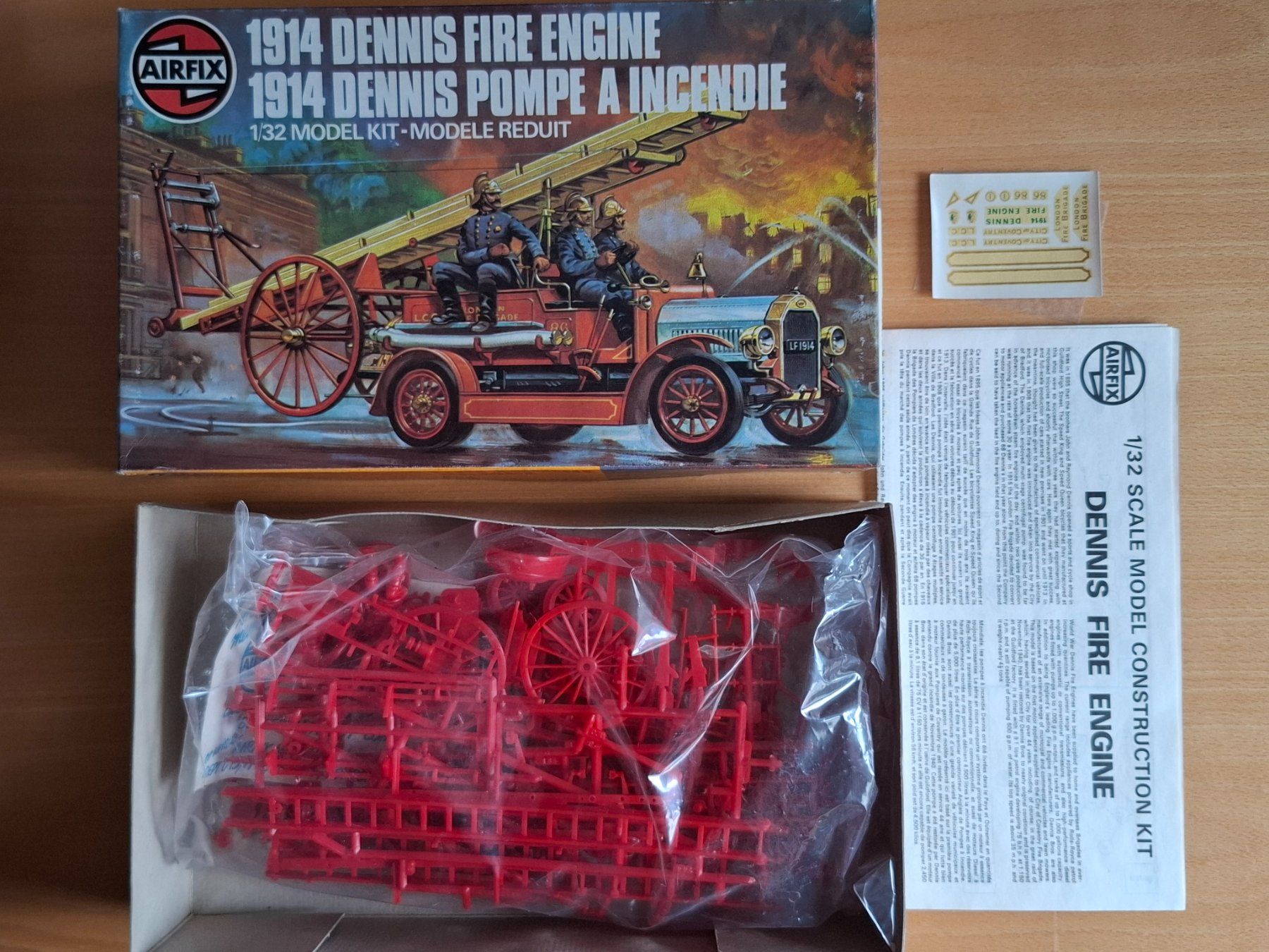 Airfix Kit di modellismo & Modellini statici: Airfix 1/32 "Dennis Fire Engine" – Nuovo (secondo la descrizione) da Diepoldsau venduto da beeteutel 1