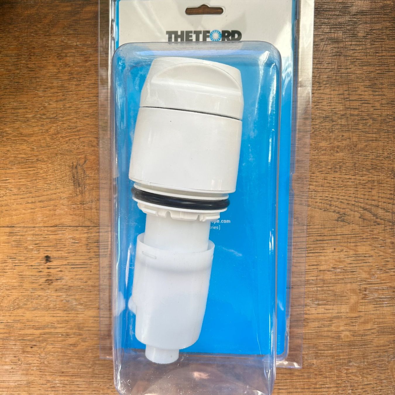Thetford WC: THETFORD – Neu und originalverpackt aus Ponts-de-Martel von rojomaju