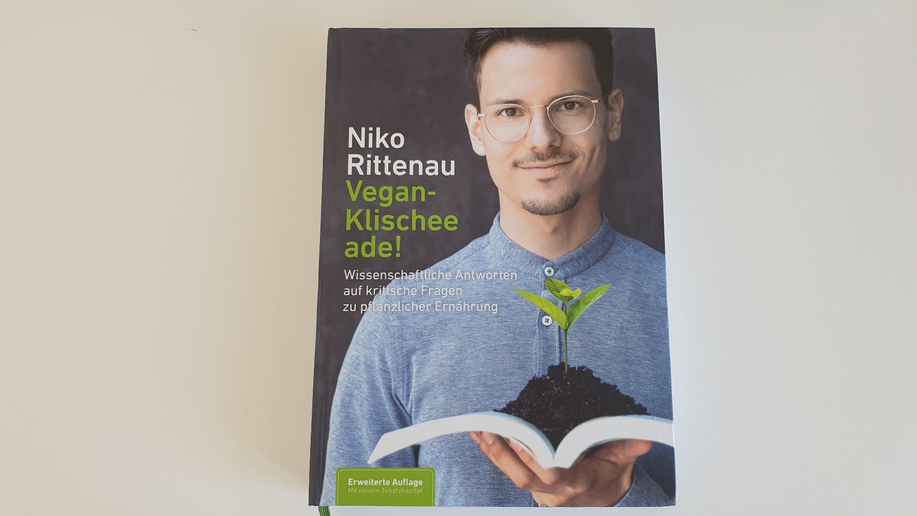 Libri: Niko Rittenau - Vegan-Klischee ade – Usato da Stäfa venduto da Supertramp73