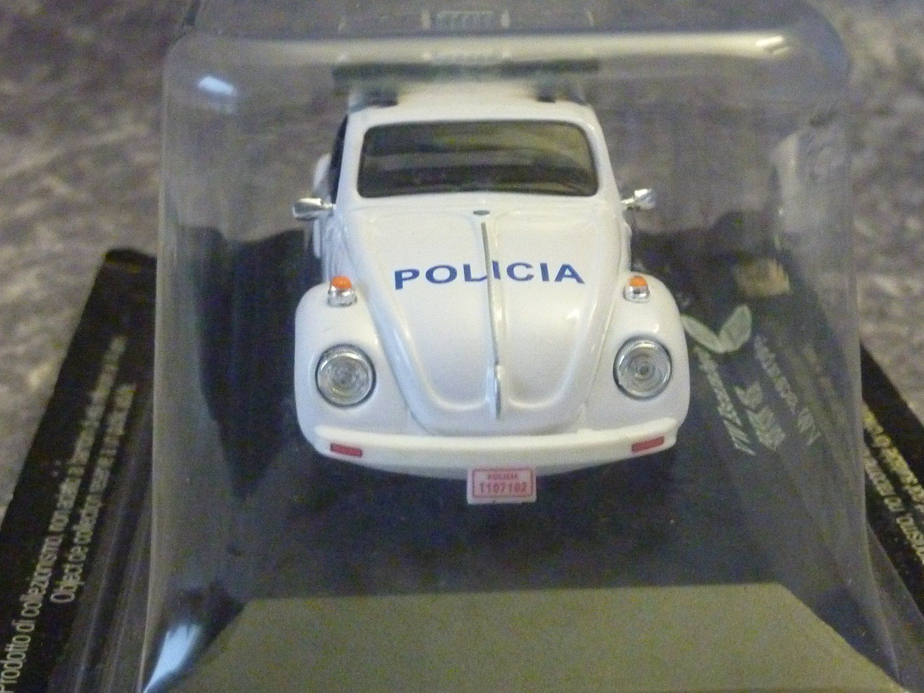 Volkswagen Modellini d'auto: VW Käfer Policia Mexico 1979  1:43 – Nuovo e nell'imballaggio originale da Dürrenäsch venduto da modellautos4you 4