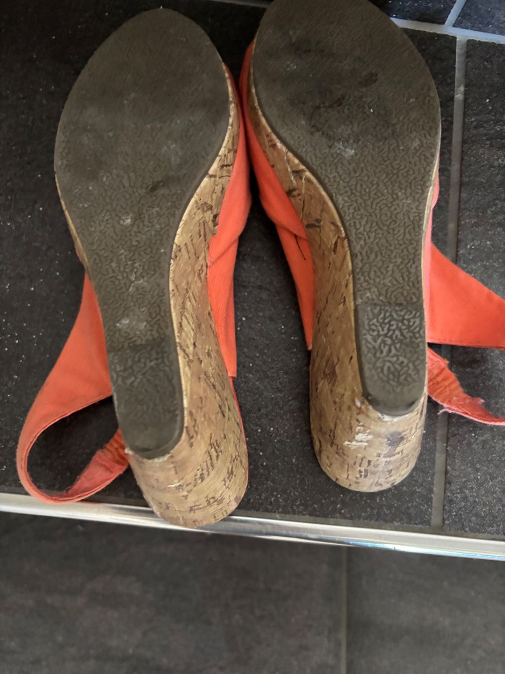 Scarpe da donna: Stoff Sandale 38 Orange, Keilabsatz – Usato da Balsthal venduto da Uroby 2