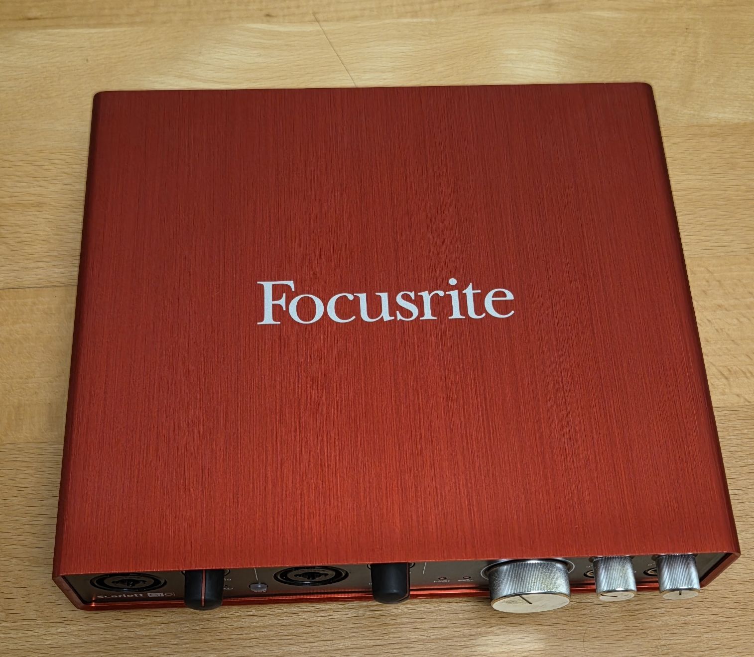Focusrite Attrezzatura per studi di registrazione: Focusrite Scarlett 6i6 2nd Gen USB Audio Interface – Usato da SCHAFFHAUSEN venduto da Atami99 2