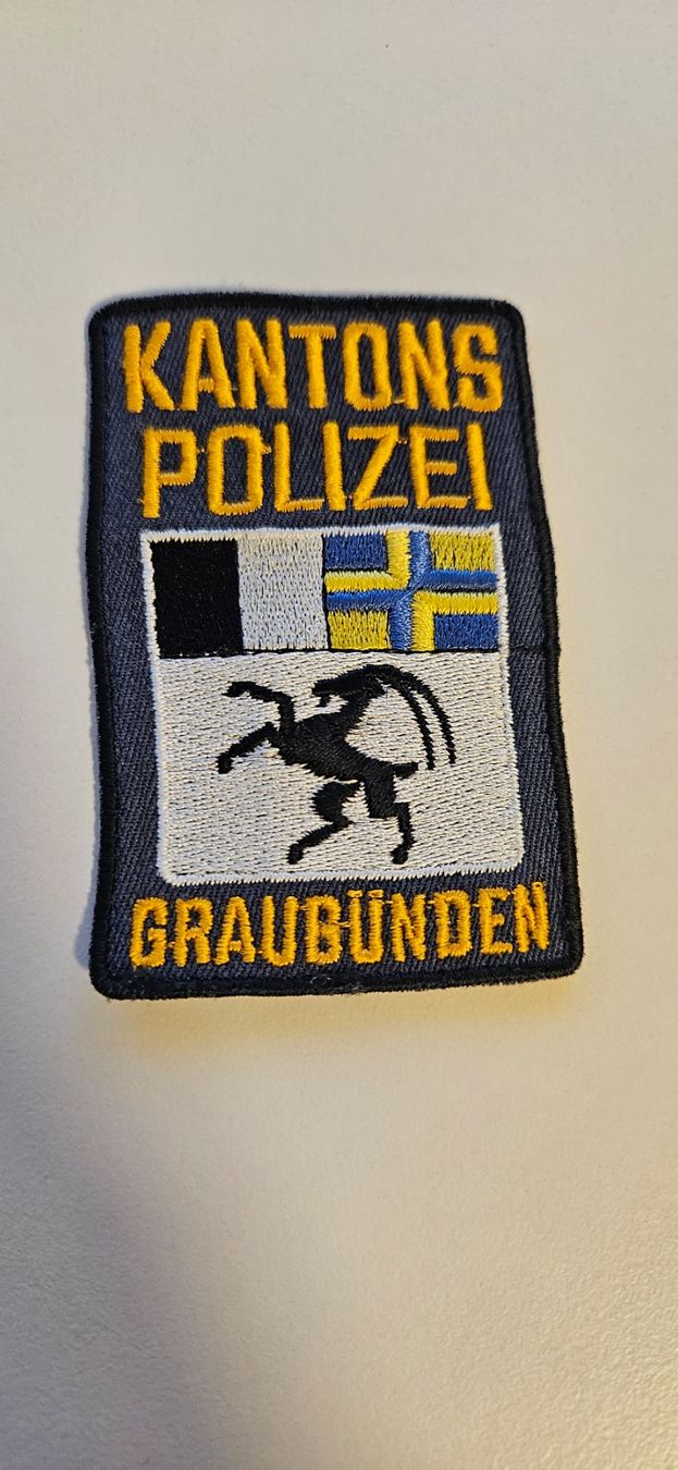 Placchette & Badge: Schweizer Kantonspolizei Abzeichen Graubünden – Usato da Malans GR venduto da Firemann118