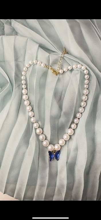 Ketten: Perlenkette mit blauen Schmetterlingen  – Gebraucht aus Bellach von RuJewelry 1