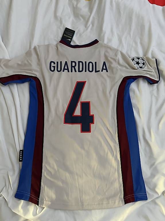 Canottiere & Pantaloni: Guardiola 4 Trikot  – Usato da Birr venduto da rob_d6wl 1