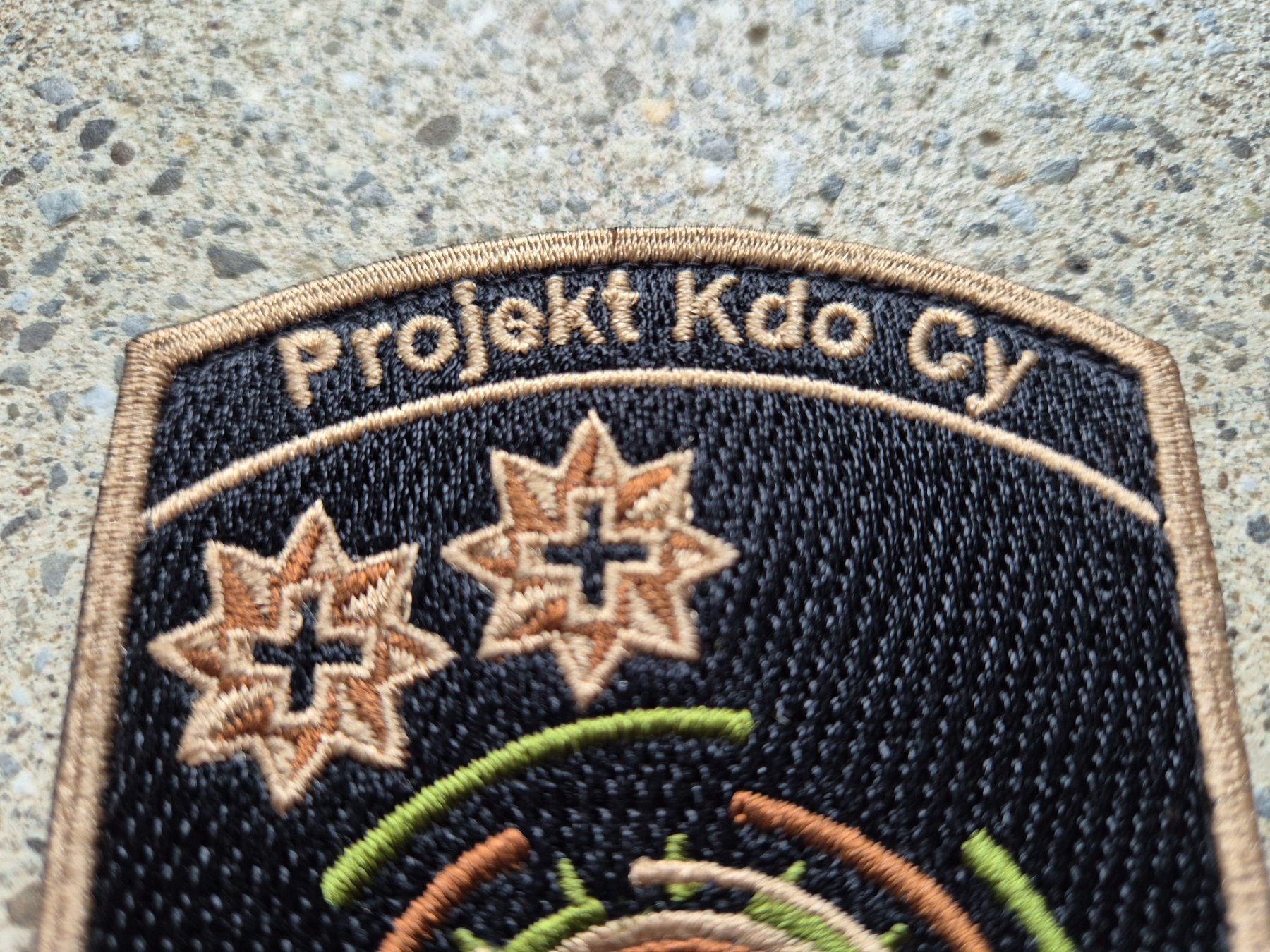 Schweizer Armee Placchette & Badge: *** Badge Projekt Kdo Cy mit klett *** – Nuovo e nell'imballaggio originale da Riedholz venduto da fr_sIruP 2