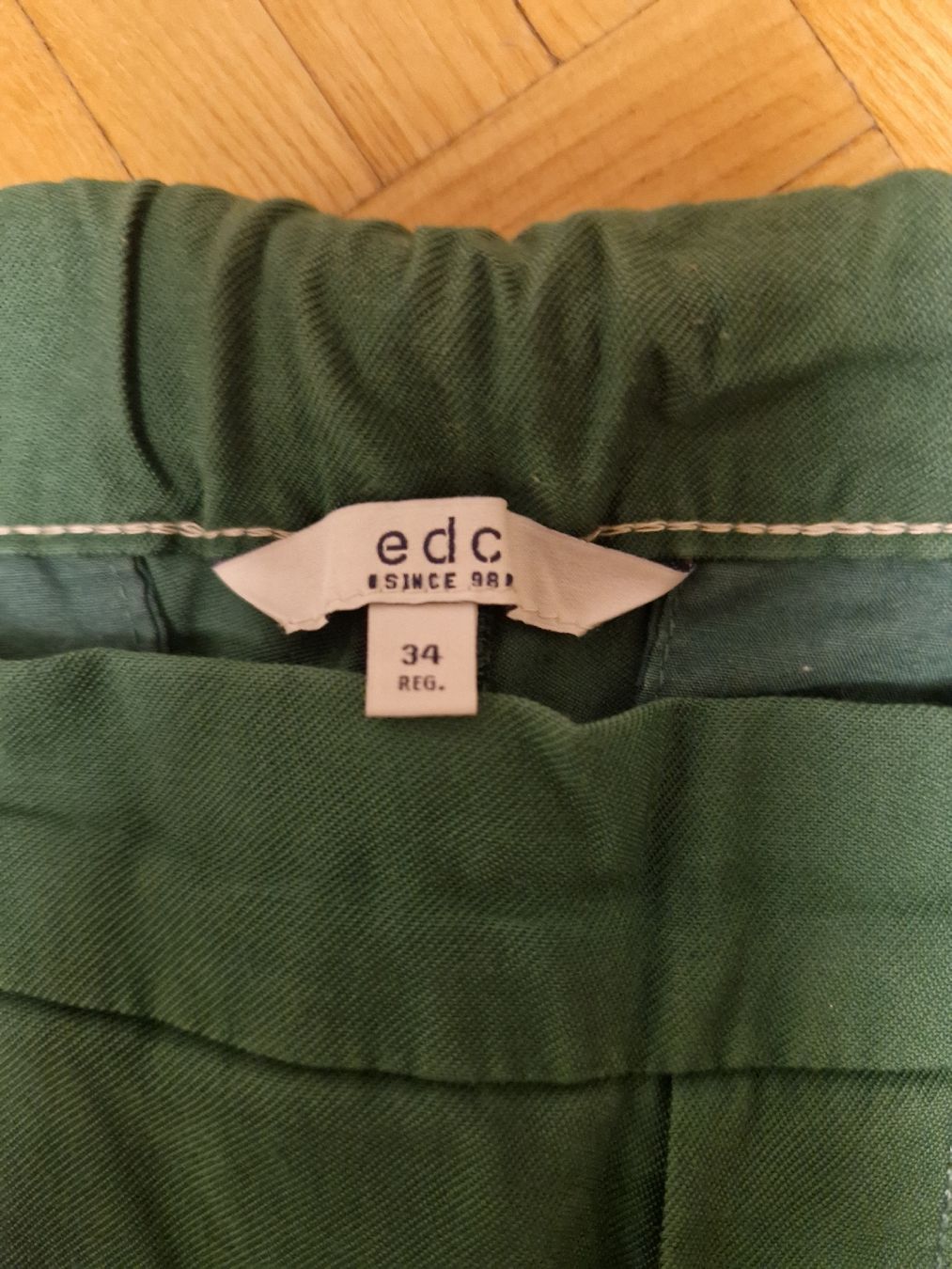 Esprit Hosen: Stoffhose, Grösse 34 – Gebraucht aus Zürich von SunFlower_14 2
