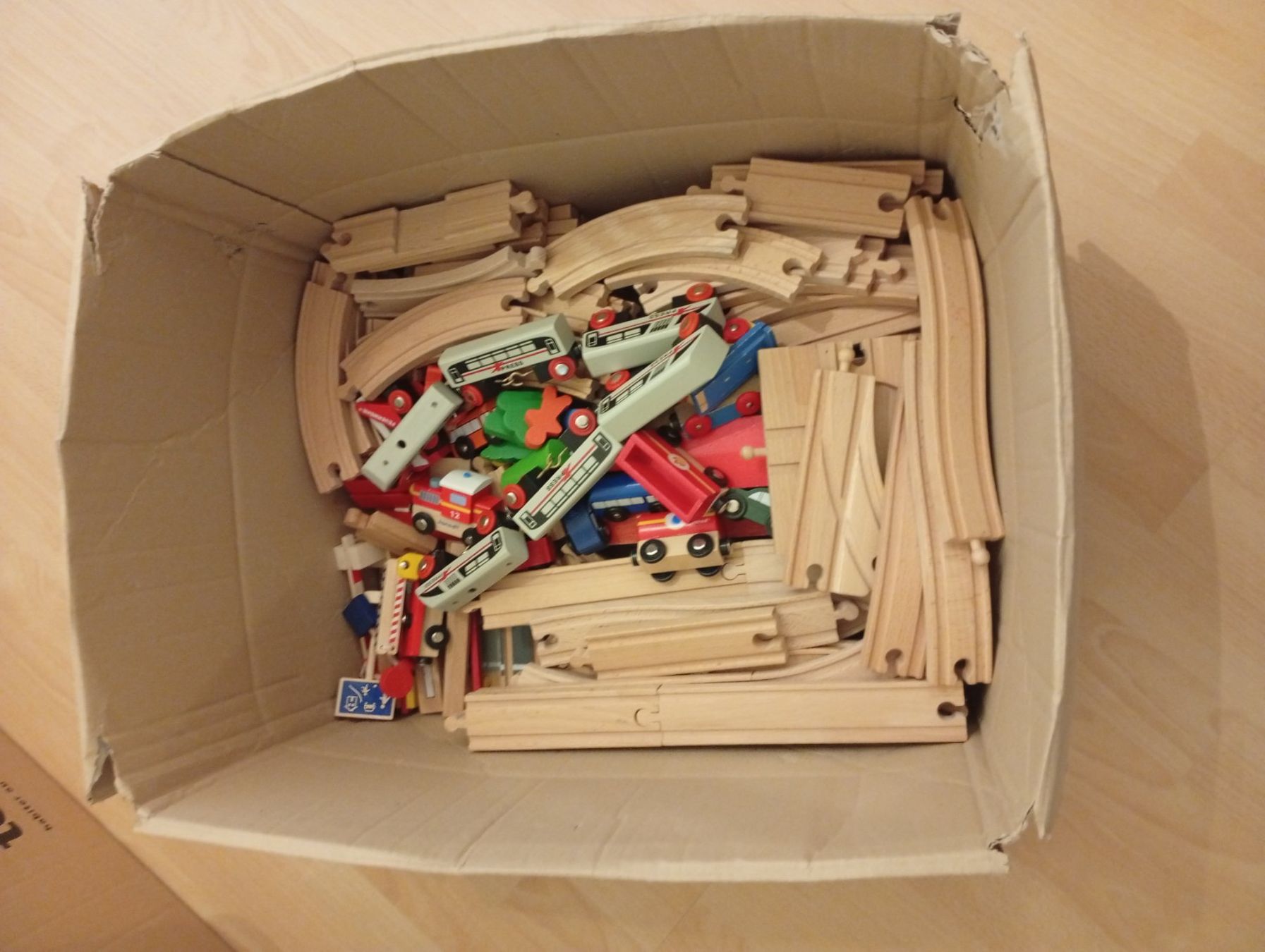 Brio Spielzeuge: Großes Brio Holzeisenbahn Set – Gebraucht aus Winterthur von Rogue01 9