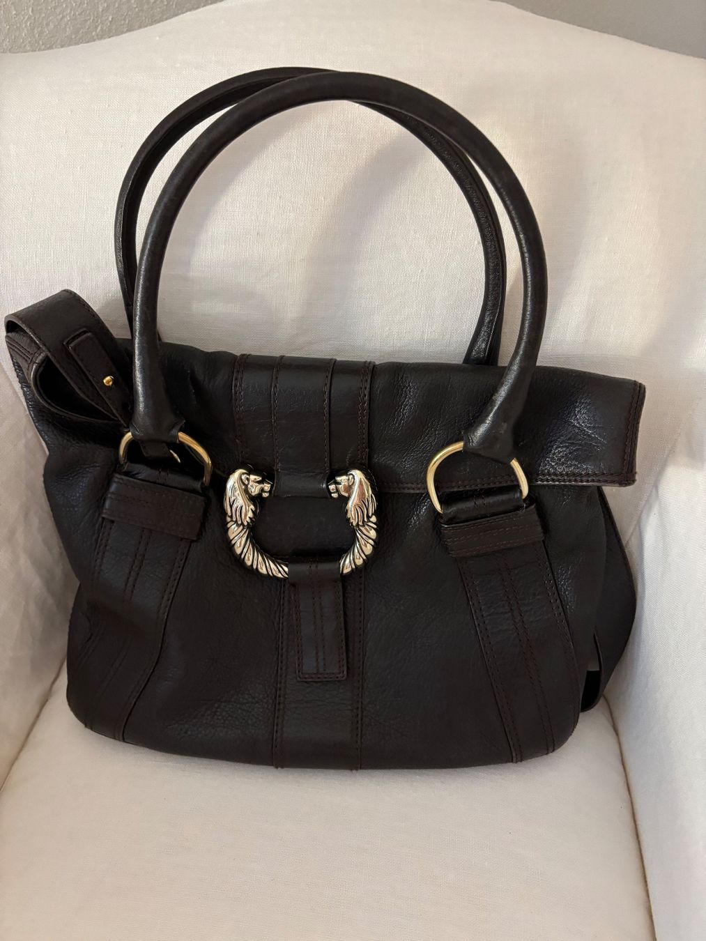 Bulgari Taschen für Damen: Originale bulgari Leonie Handtasche – Gebraucht aus Auenstein von sonnenschein1256 3