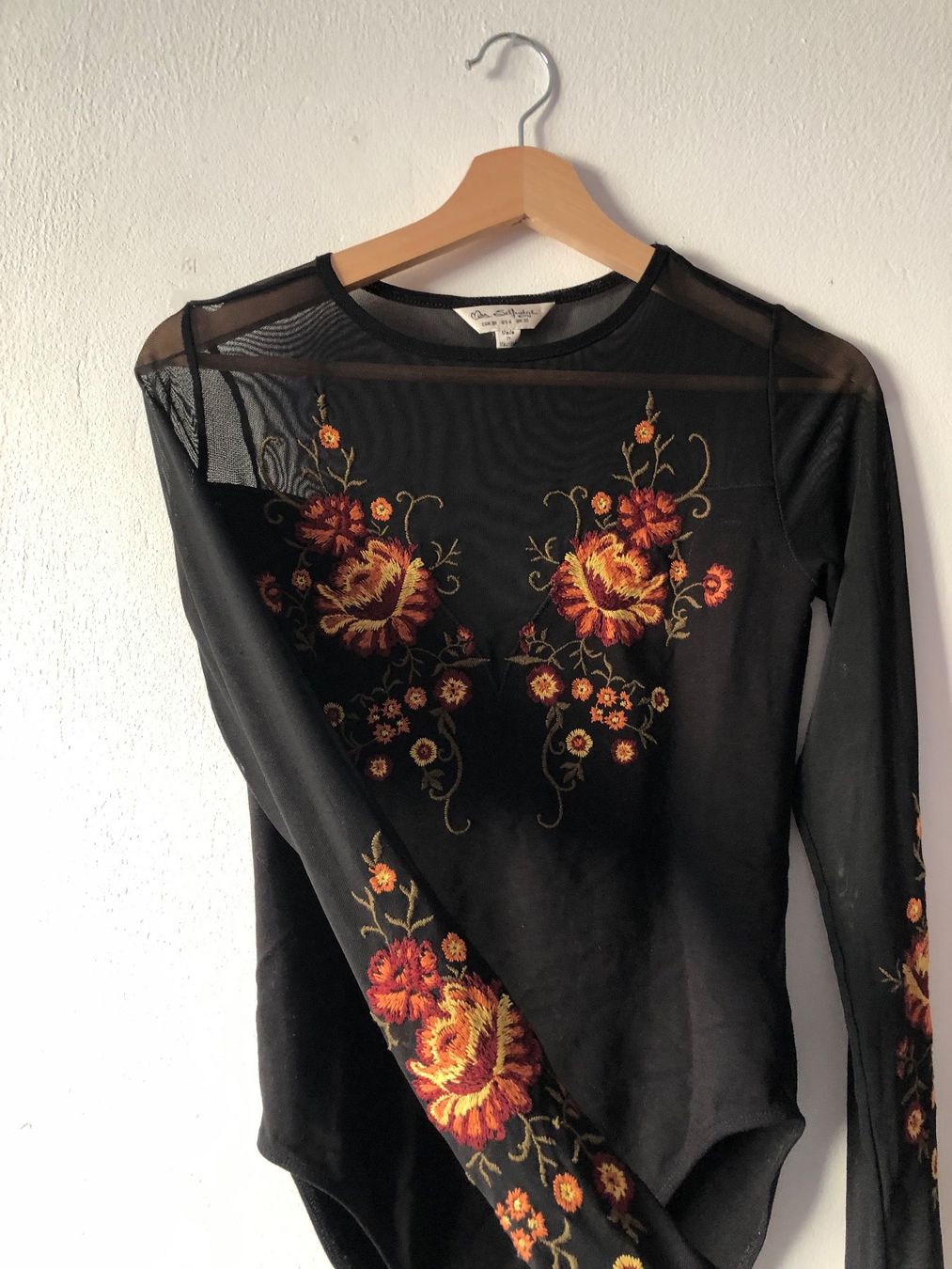T-shirt: Durchsichtiger Body floral – Usato da Zürich venduto da Kellele 1