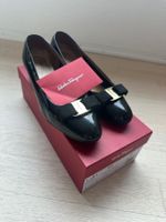 ✨ Ferragamo Vara Pumps Schwarz Lack Gr. 37