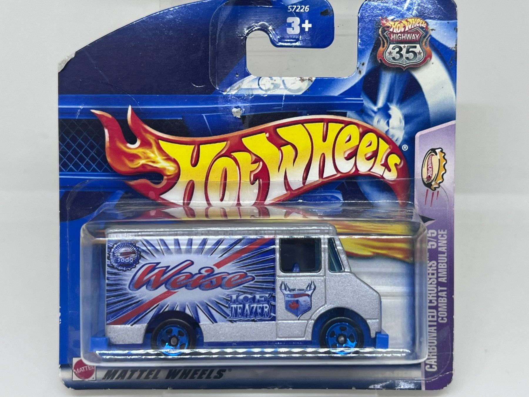 Hot Wheels Modellini d'auto: Hot Wheels Combat Abulance – Nuovo e nell'imballaggio originale da Wildegg venduto da LaaBoutique