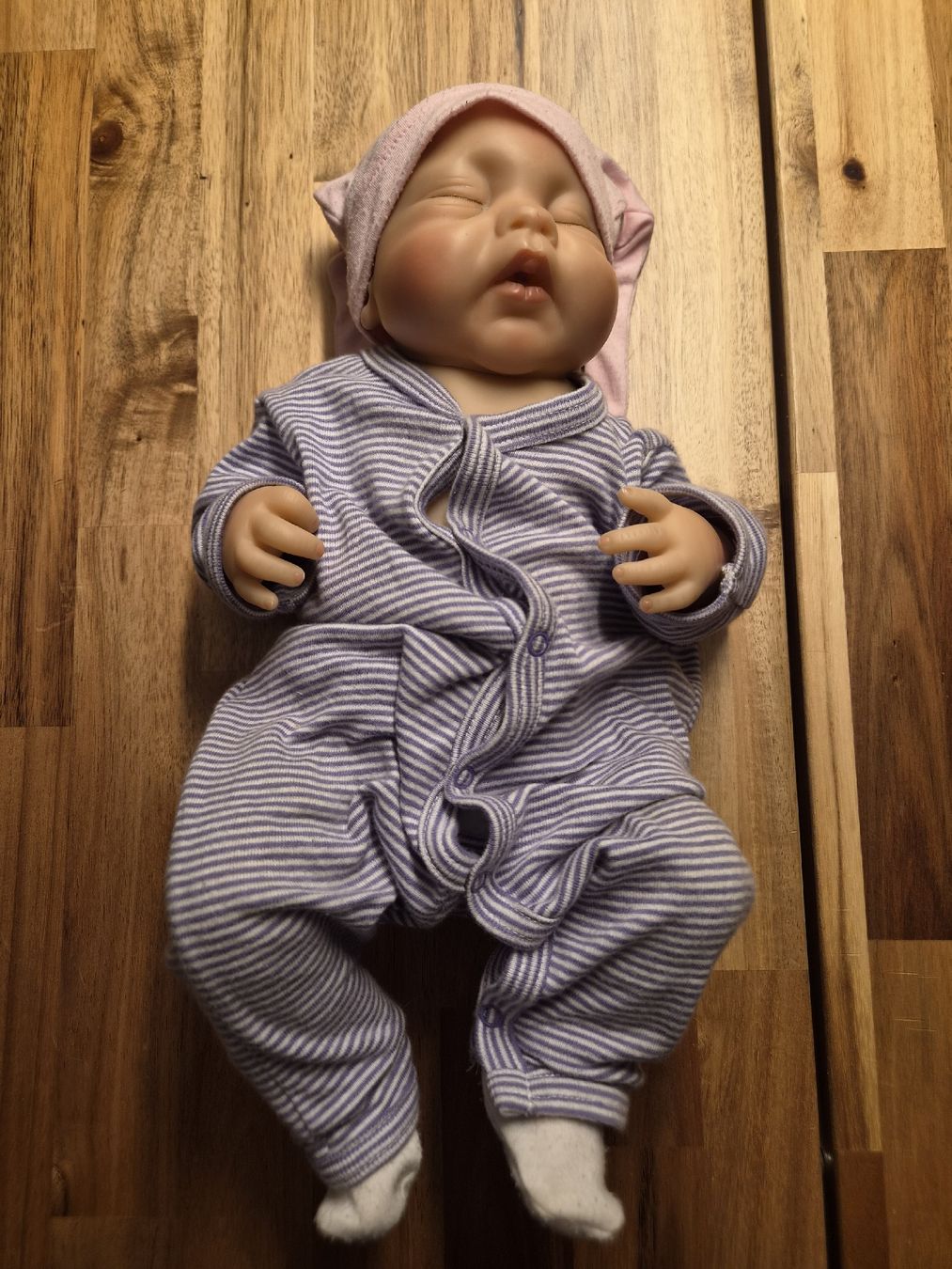 Reborn Puppen: Reborn Puppe Grace mit Kleidung  – Gebraucht aus Melchnau von Rhabarber_98 3