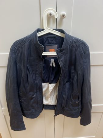 Boss Damen Lederjacke dunkelblau Grösse 38 guter Zustand