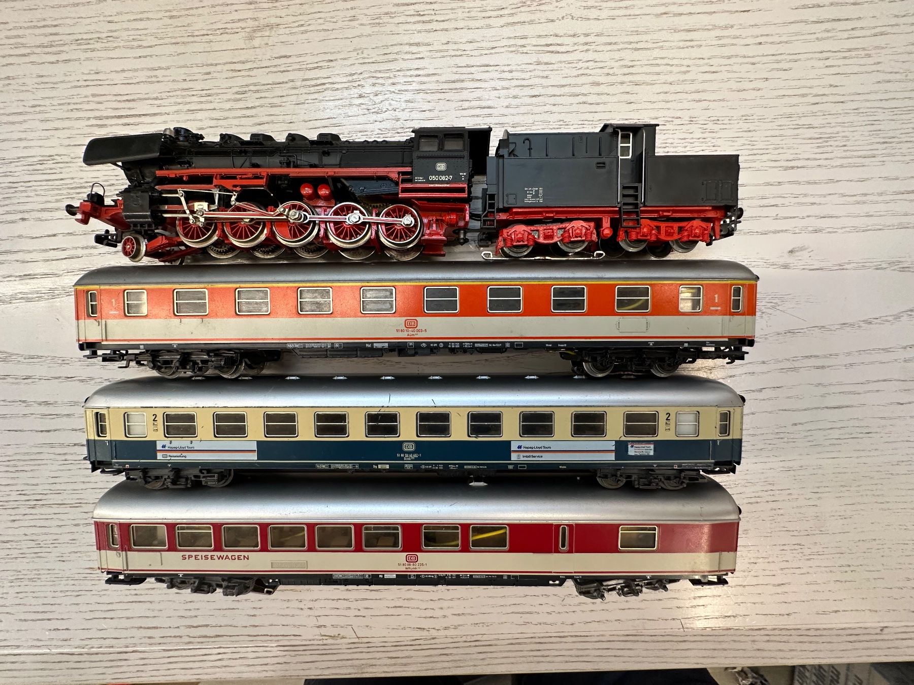 Märklin Modelleisenbahnen: Märklin 3084 DB BR 50 Personenzug – Gebraucht aus Lupsingen von New-Haven 5